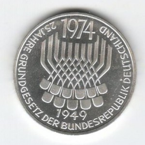 Stříbrná pamětní mince Základní zákony, b.k., rok 1974